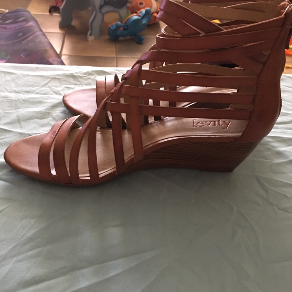 ๐๐๐SOLD๐๐๐Levity wedge heel strappy sandals - Picture 3 of 5